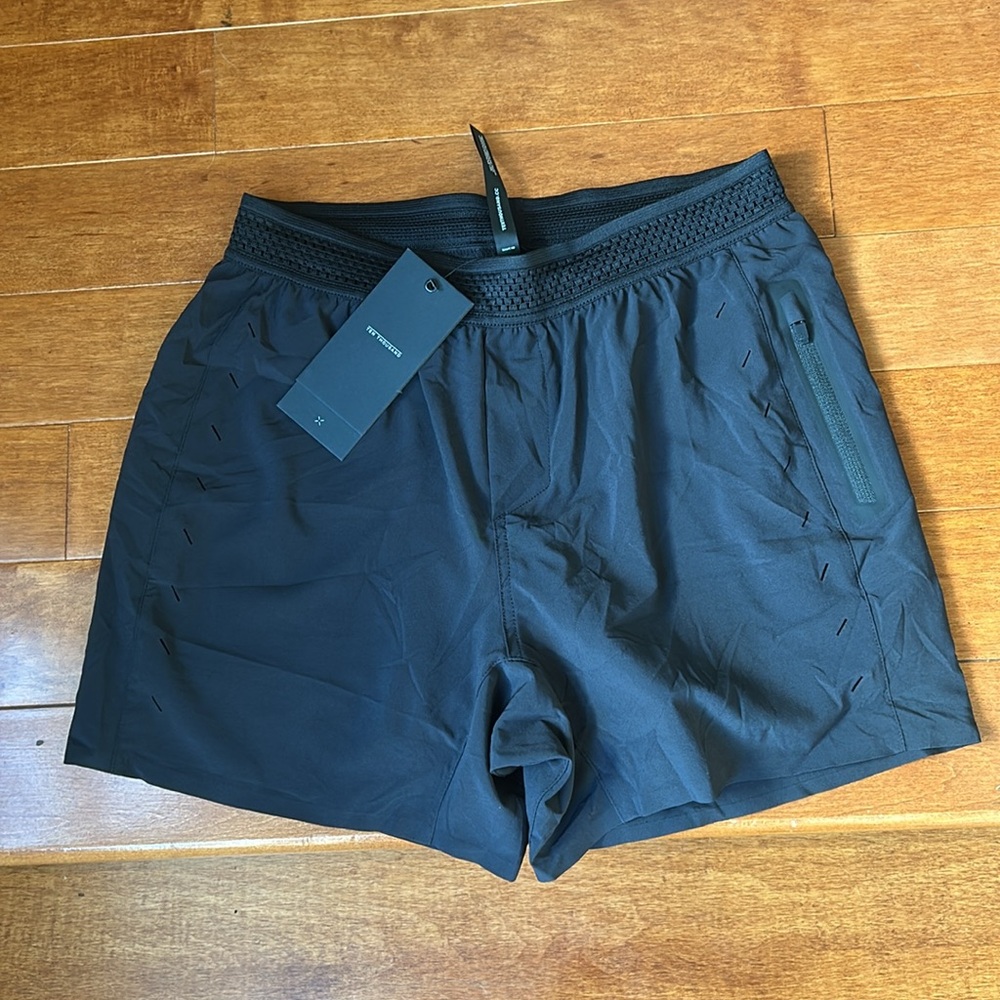NWT Ten Thousand Black Session Short (With Liner) 5" Size XS, S